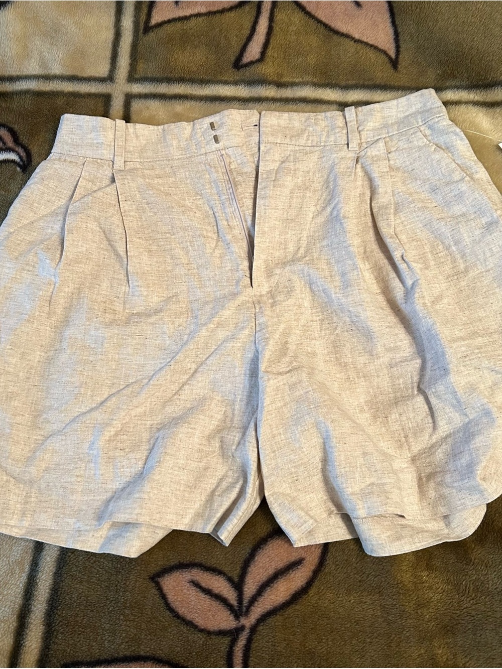 GAP Light Beige Linen Blend Women's Shorts